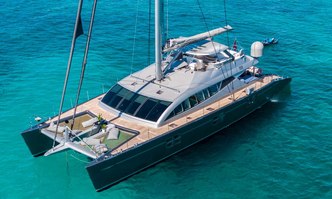 Cartouche yacht charter H2X Sail Yacht