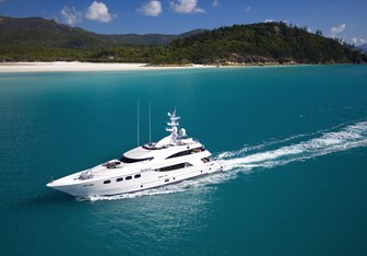 De Lisle III Yacht Charter in Australia