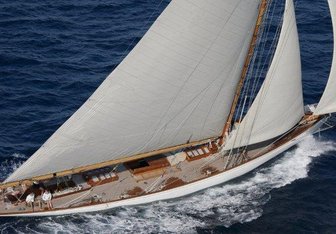 Moonbeam of Fife III Yacht Charter in Portofino