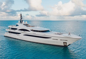 Quantum of Solace Yacht Charter in Bahamas