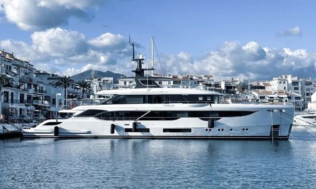 Last minute reduced rate South of France yacht charter onboard Benetti motor yacht TOSUN